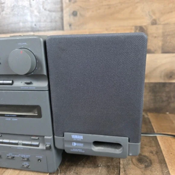 Yamaha Boombox Cassette CD Radio Stereo System YST-SC10 w/ Speakers Parts/Repair